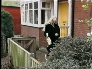 busty s bumstour (1995)